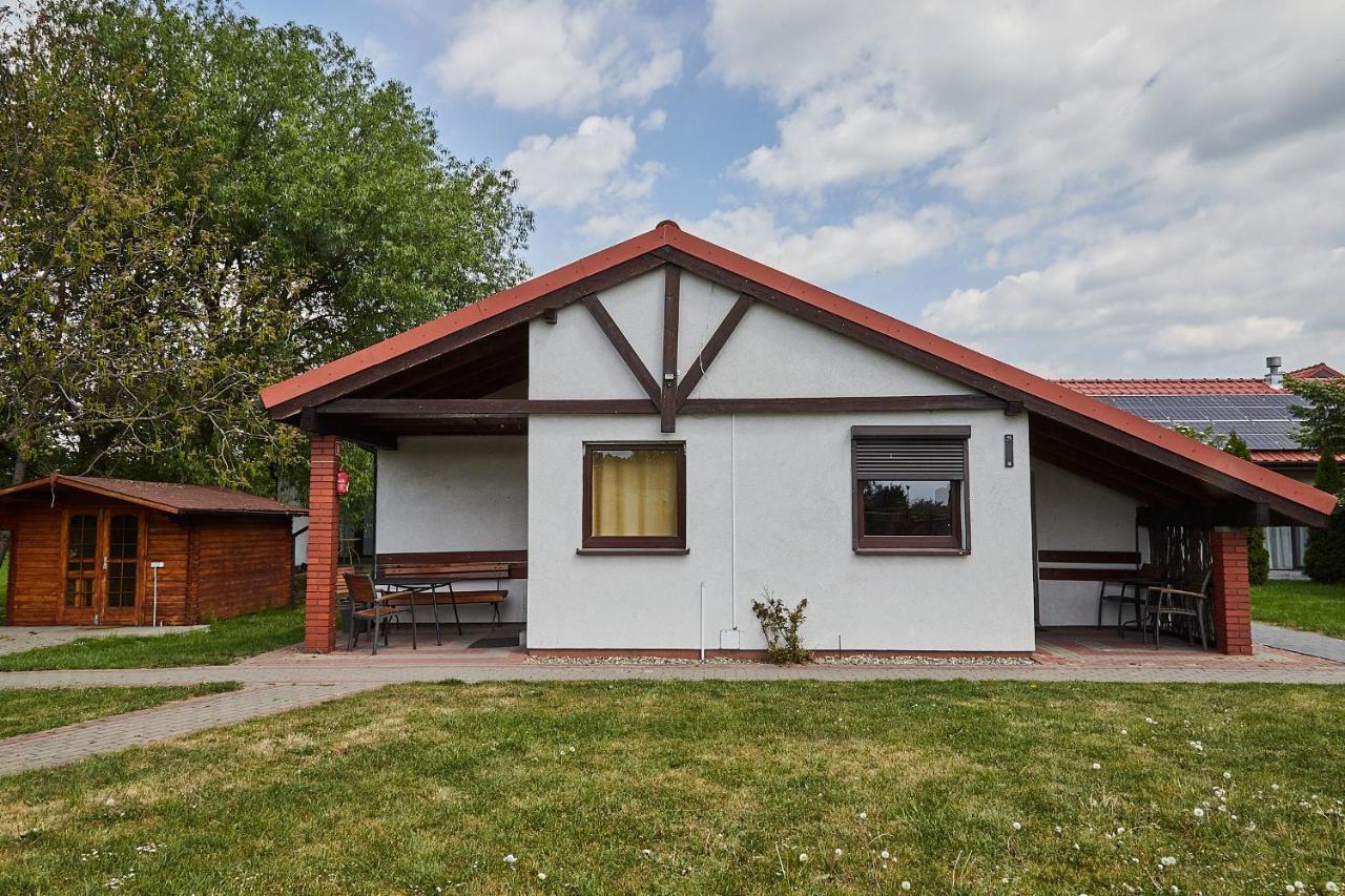 Sadova Park Villa Ślesin Exteriör bild